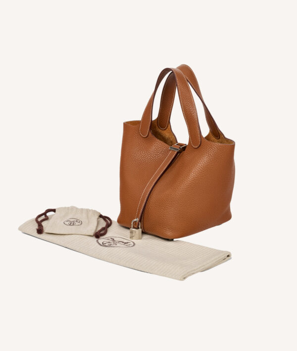 Hermès Picotin 18 Clemence leather bucket bag with padlock closure