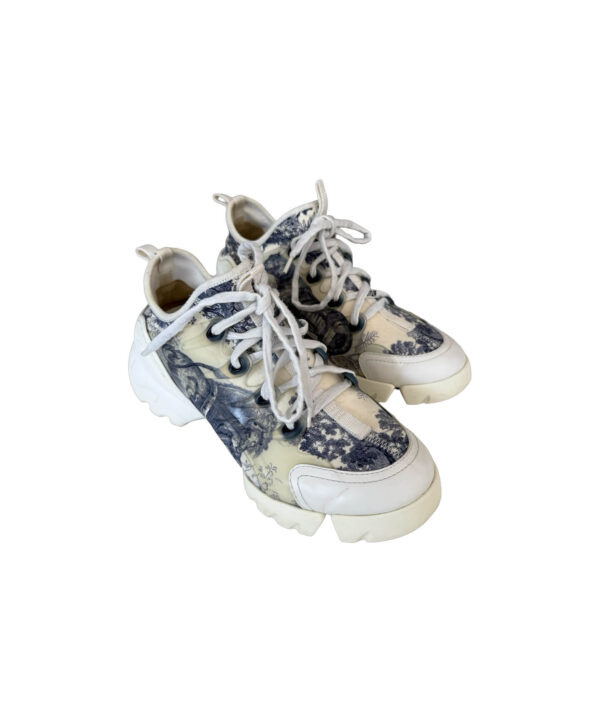 Christian Dior D‑Connect trainer in white and navy with Toile de Jouy palm motif and chunky sole