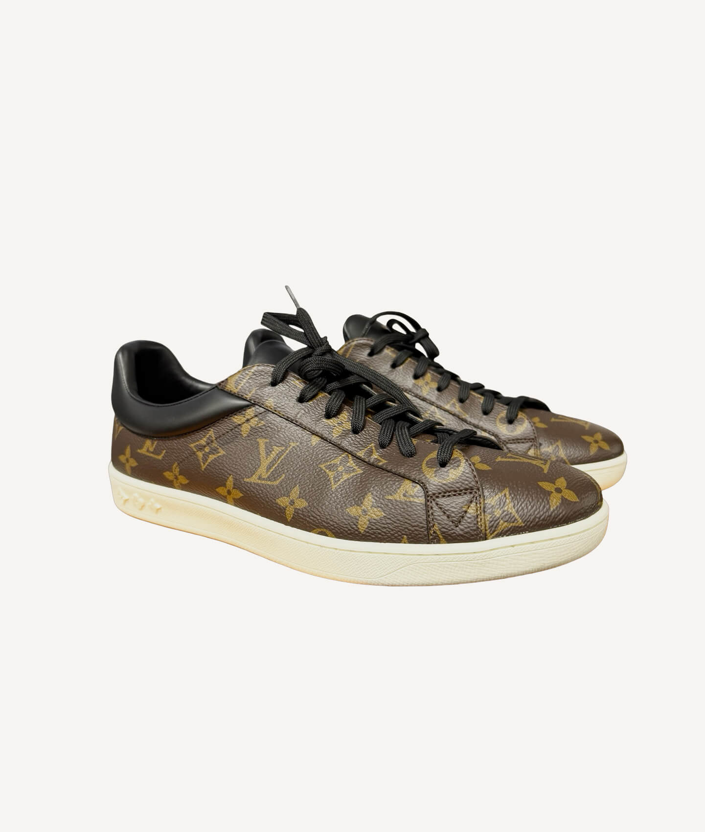 Louis Vuitton Luxembourg Front Row Trainers in white leather with monogram detail
