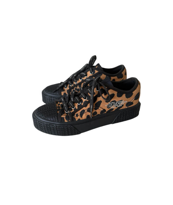 Marc Jacobs Printed Canvas Sneaker (Size 39)
