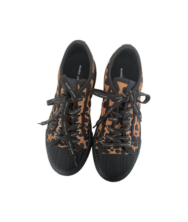 Marc Jacobs Printed Canvas Sneaker (Size 39)